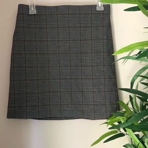 Dynamite Skirt size Large